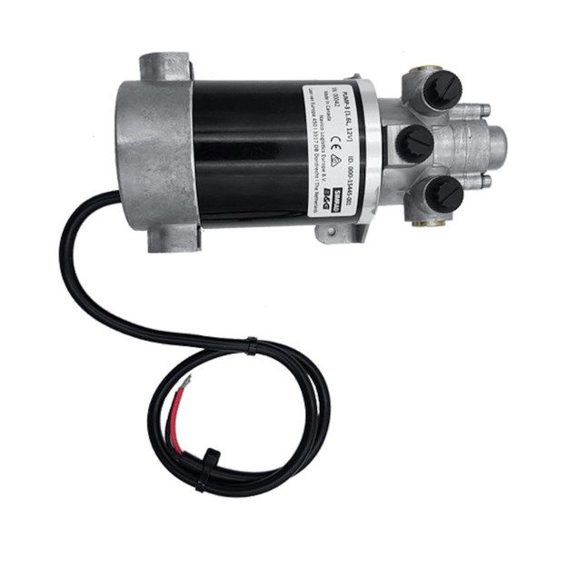 Simrad PUMP 3 Hydraulinen K nt suuntapumppu 1 6 L min 12 V Marinea 
