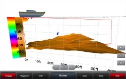 RealVü 3D eteenpäin -kuvaotoksessa näet tyyrpuurin puolelta pohjan ja kalat 3 ja 6,1 metrin syvyydessä.