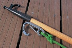 KIINNITYSKOUKKU 170MM