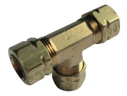 LIITIN 3/8' PUTKELLE, T-KULMA