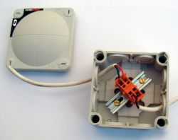 10 JOHDON LIITÄNTÄRASIA 'DELUXE'