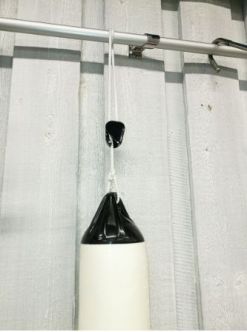 Clamcleat köysilukko/lepuuttajakiinnike