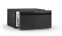 Dometic NRDX 20B mustalla etupaneelilla