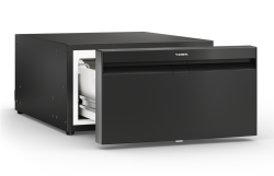 Dometic NRDX 30B mustalla etupaneelilla