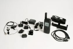 Iridium 9555 kannettava satelliittipuhelin Prepaid-liittymällä