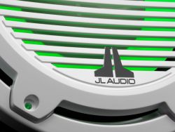 JL Audio 10" M6-10IB Subwoofer valkoisella Classic-ritilällä sekä LED-valaistuksella