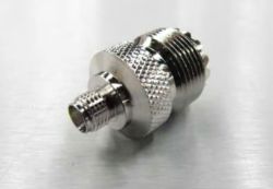 Navicom RT420 antennin liitin