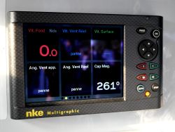 Nke MULTIGRAPHIC II monitoiminäyttö/autopilotin hallintalaite, Carbon