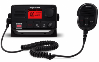 Raymarine Ray53 VHF radiopuhelin sisäisellä GPS:llä