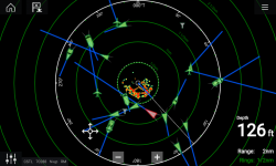 Raymarine AIS700 SOTDMA lähettävä ja vastaanottava AIS antennisplitterillä